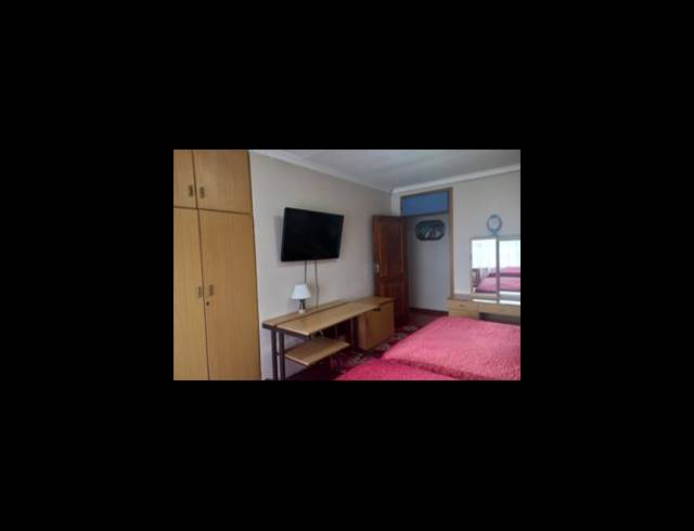 4 BEDROOM FREESTANDING FOR SALE IN SHALLCROSS